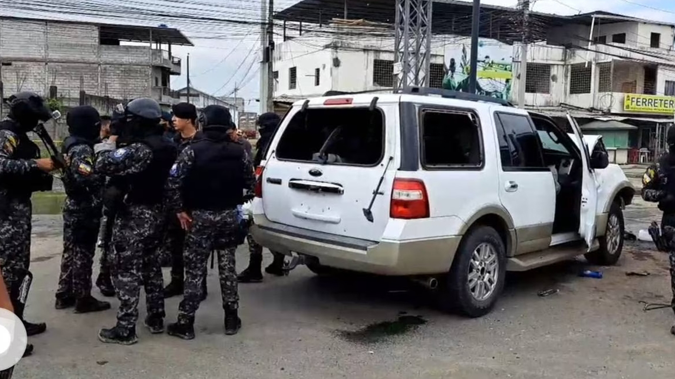 Atentado contra un alcalde en Ecuador deja al menos 1 policía muerto y varios heridos