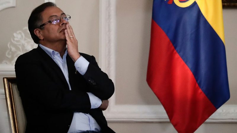 Gustavo Petro enfrenta su peor crisis a menos de un año de gobierno