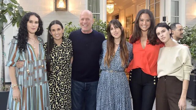 Hija de Bruce Willis, revela lo difícil que fue aceptar la enfermedad de su padre