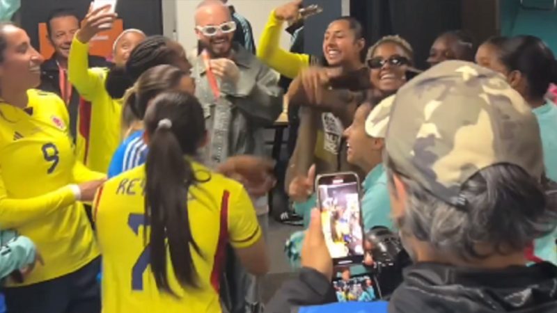 Las colombianas celebran con J Balvin y a ritmo de reguetón su triunfo en el Mundial