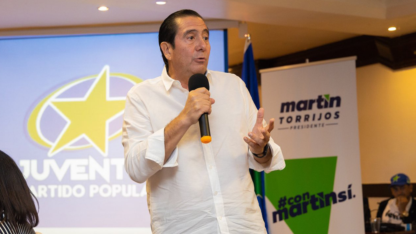 Martín Torrijos está seguro de que el Partido Revolucionario Democrático (PRD), intentará expulsarlo del colectivo