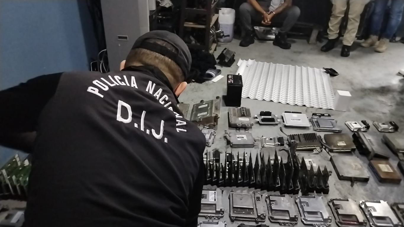 Recuperan computadoras de autos hurtadas mediante operación trípode en Panamá Oeste y en la capital