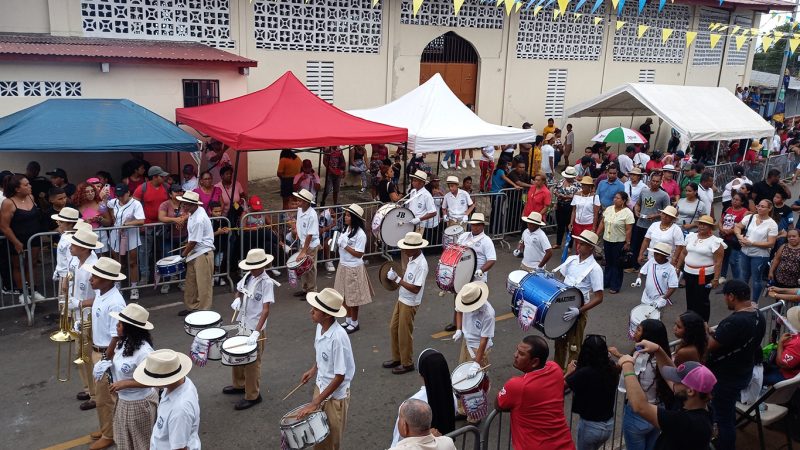 Arraiján celebra los 168 años de fundación con un gran desfile