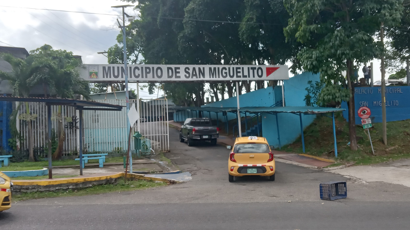 Municipio de San Miguelito pagará a sus funcionarios el lunes debido a trámites bancarios