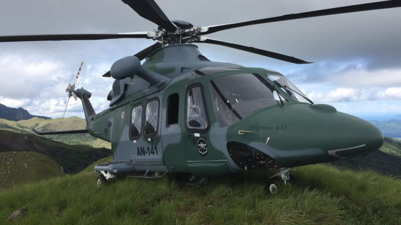 Equipo de rescatistas de la Fuerza Pública recuperan el cuerpo del tercer tripulante de la aeronave an-141