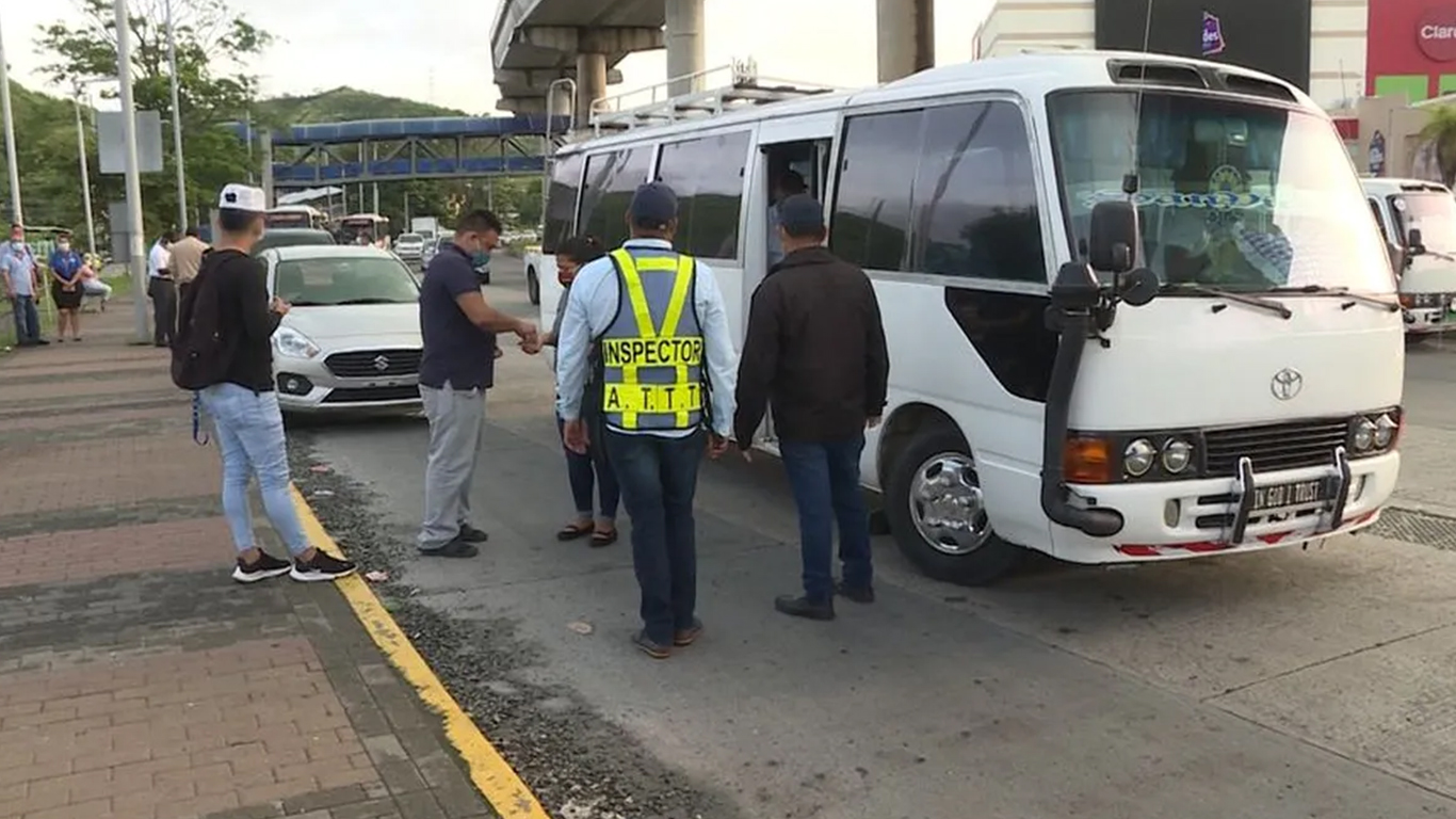 Quejas de usuarios provocan inspección vial en La Chorrera por parte de las autoridades