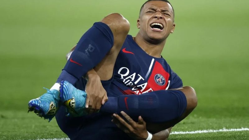 ¡Mbappé, lesionado en el Clásico!