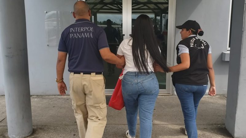 Interpol panamá extradita a dos extranjeros hacia Estados Unidos y España