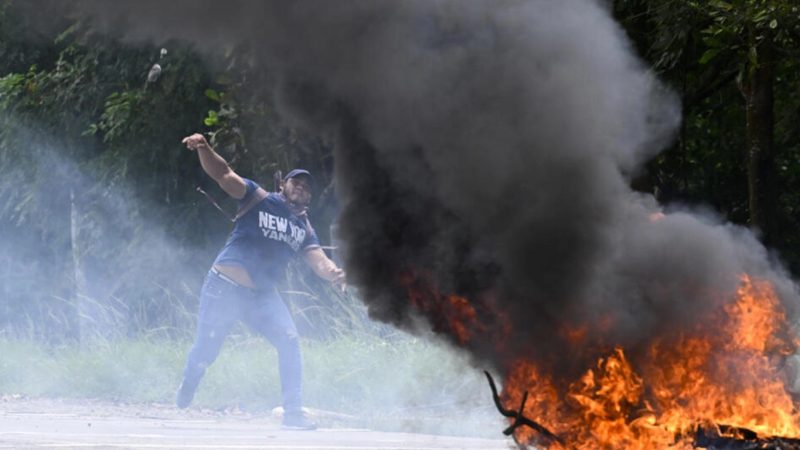 País paralizado por protestas