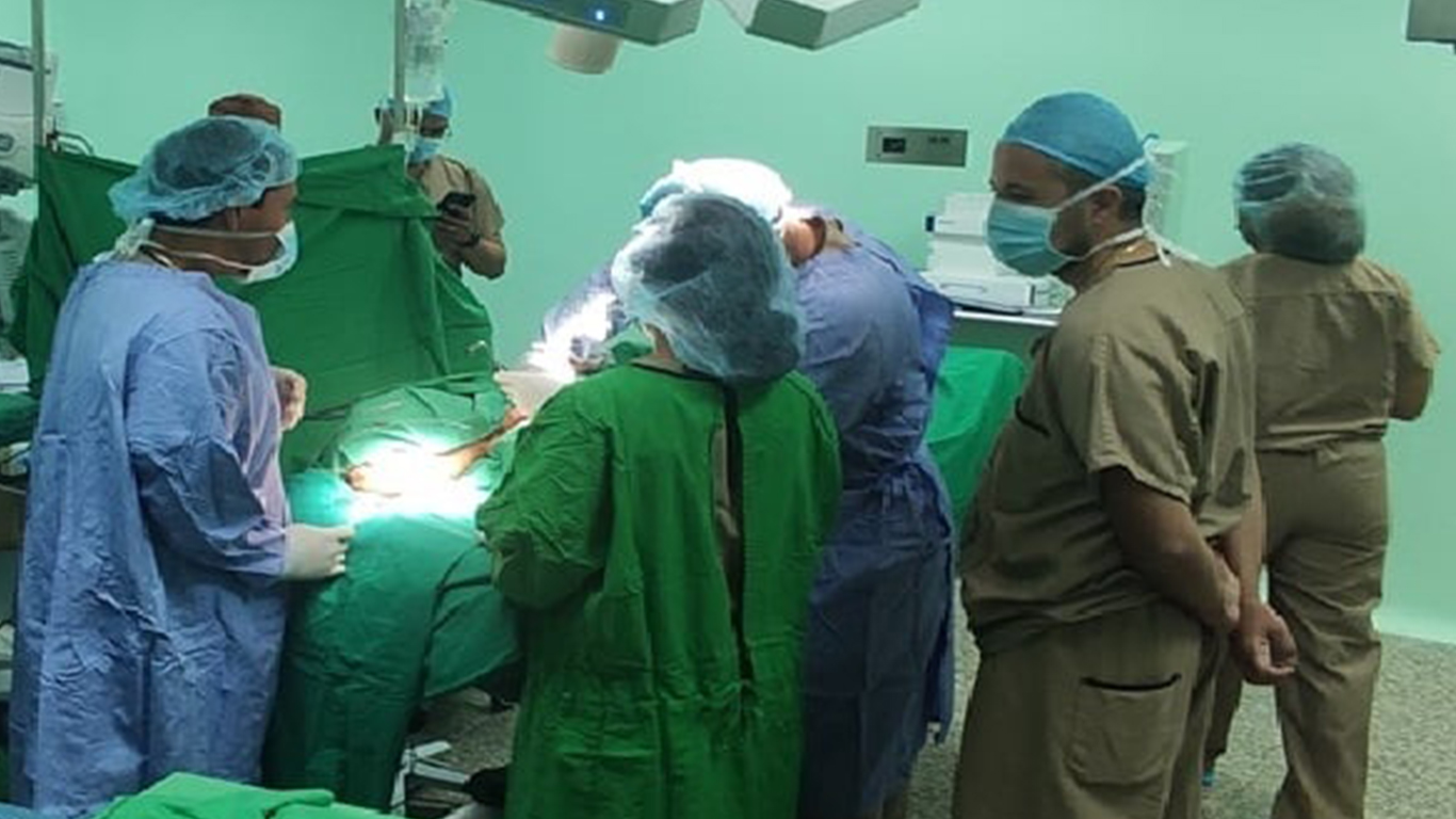 En Aguadulce se realiza primera cirugía de Centroamérica a paciente con párkinson