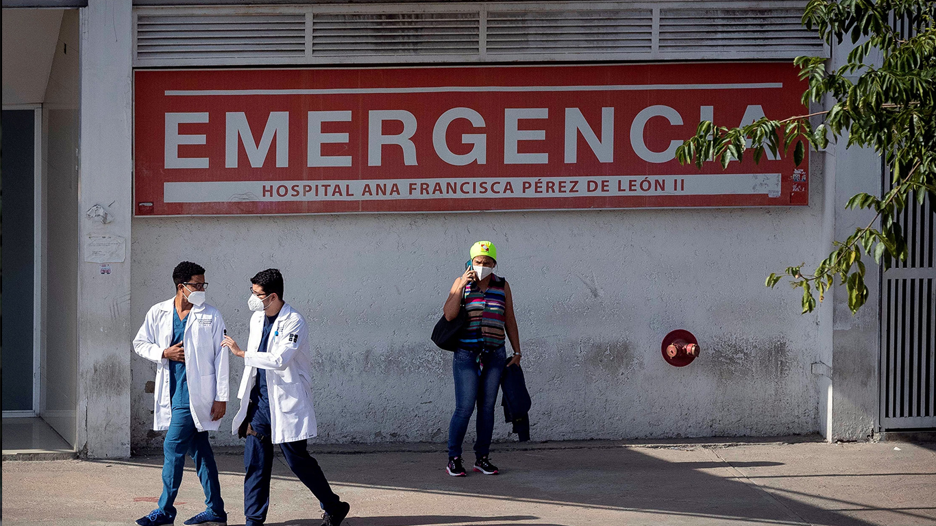 Denuncian que el 70 % de los hospitales en Venezuela enfrentan fallas en el servicio de agua