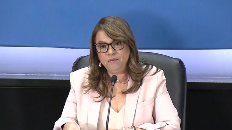 Ministra de Educación Maruja Gorday anuncia que MEDUCA retendrá salarios