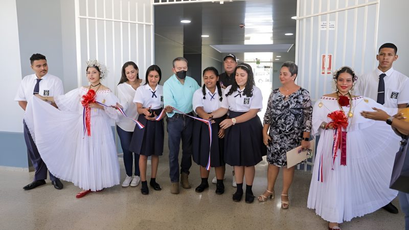 Presidente Cortizo entrega en La Chorrera centro educativo de alto nivel con B/.10.1 millones de inversión