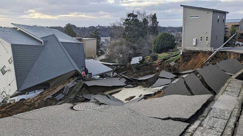 Aumentan a 15 los muertos por el terremoto de Japón