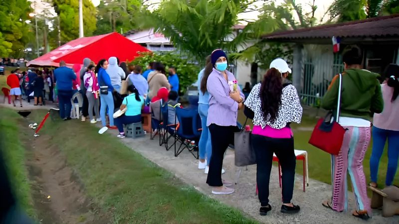 La realidad de madrugar por cupos en las escuelas de Panamá Oeste