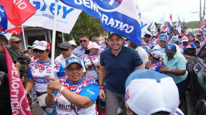 Gaby carrizo promete en Arraiján, Línea 3 del Metro y carretera de Nuevo Emperador-Centenario