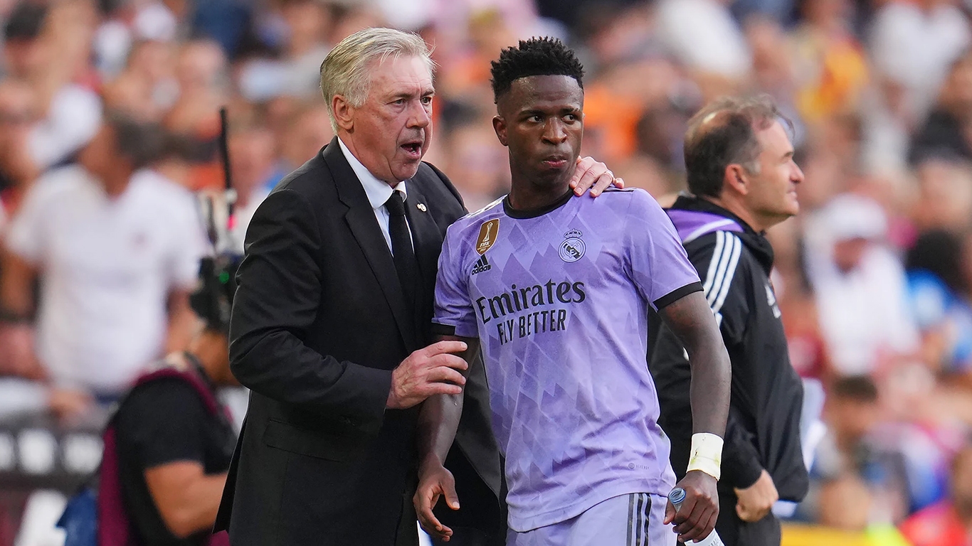 Ancelotti: “¿Vinicius? No podemos olvidar lo del año pasado con los actos racistas, es un delito”