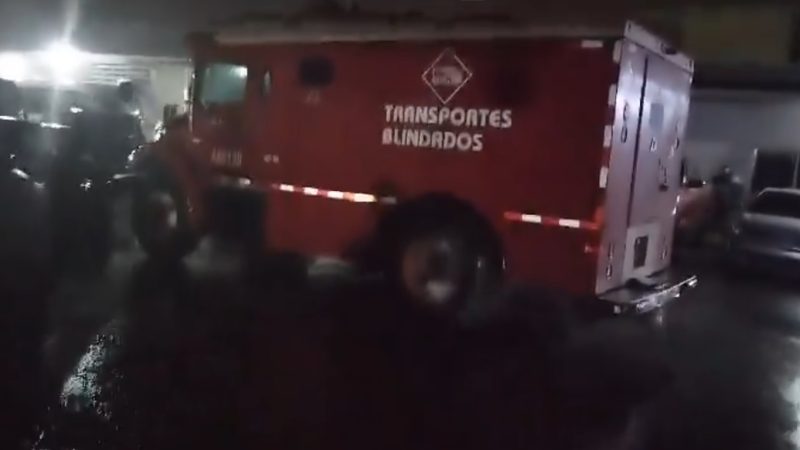 “Persecución y allanamiento: Incidente con vehículo de la empresa Transportes Blindados