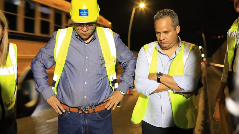 Funcionarios  de la nueva administración  del MOP realizan inspección  en el Puente de Las Américas