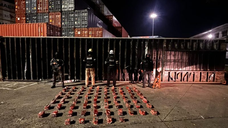 Operación policial en puerto de Balboa: Decomisan 750 paquetes de presunta droga con destino a Portugal