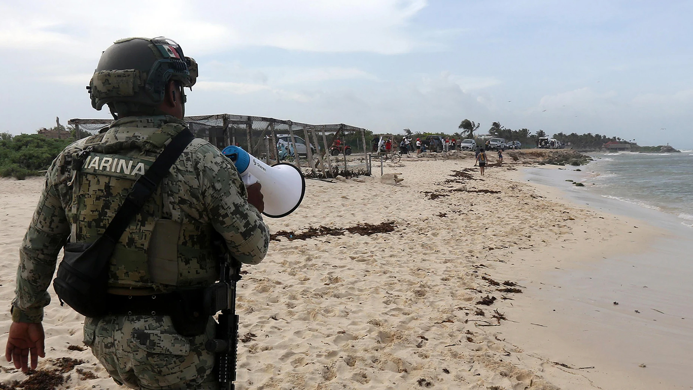 Quintana Roo en Cancún Mexico se mantiene en alerta roja de “peligro máximo” por Beryl