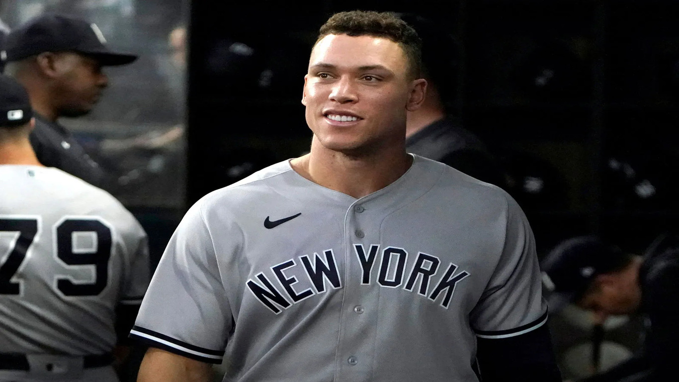 Aaron Judge, alcanza los 300 jonrones más rápido que nadie en la historia de la MLB