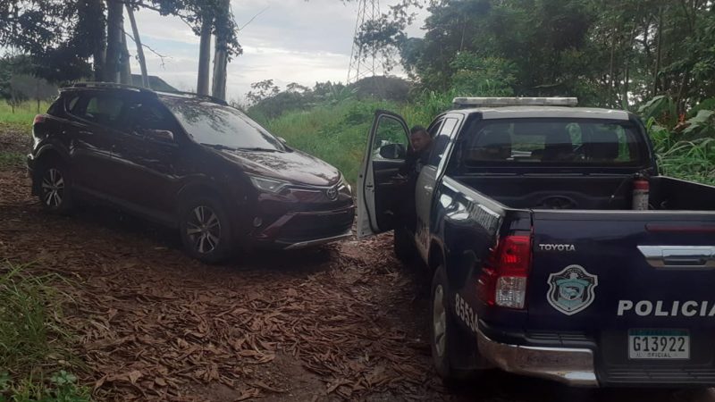 Policía ubica a conductora que atropelló a un can en una estación de combustible en Arraiján