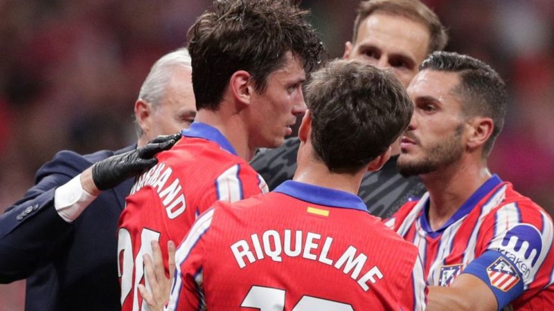 Diagnostican a Robin Le Normand del Atlético de Madrid de traumatismo craneoencefálico tras incidente en partido contra el Real Madrid