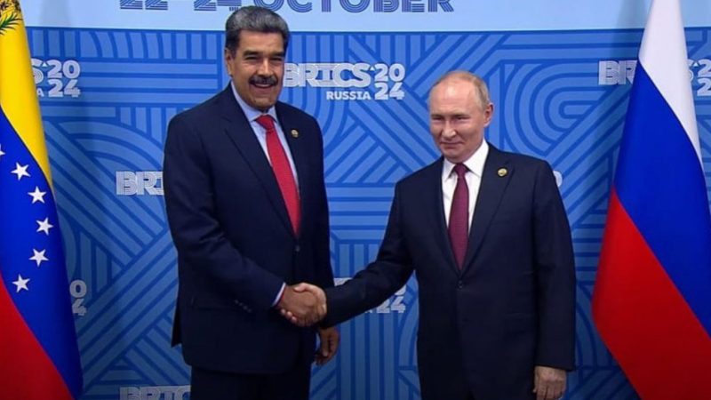 Maduro se reúne con Putin durante cumbre de los BRICS en Rusia